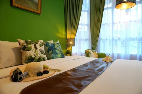 Pace Residence and Bar Pattaya Featured Photos