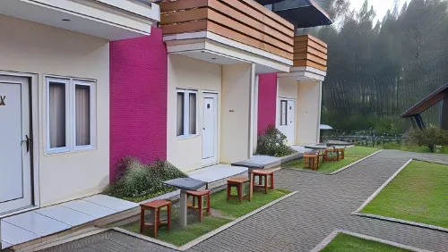 Istana Bromo Area Publik Photos