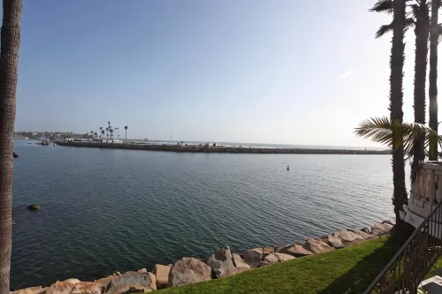 Oceanside Marina Suites - A Waterfront Hotel Рядом с отелем Photos