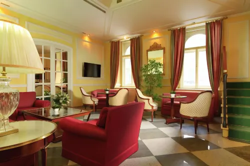 Hotel Kinsky Fountain Public Areas Photos
