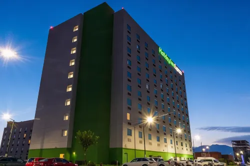 Holiday Inn Express Saltillo Zona Aeropuerto Esterni Photos