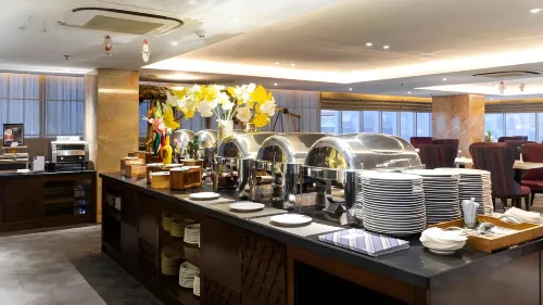 Louis Kienne Hotel Pandanaran Dining Photos