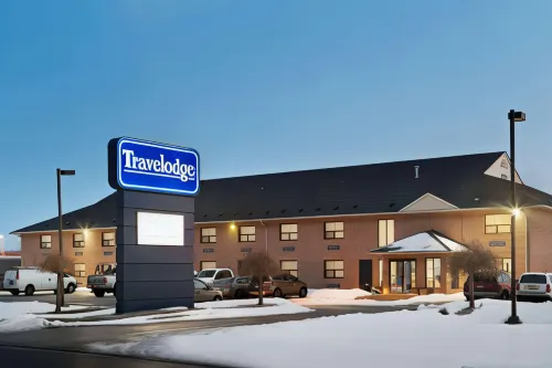 Travelodge by Wyndham Windsor Extérieur Photos