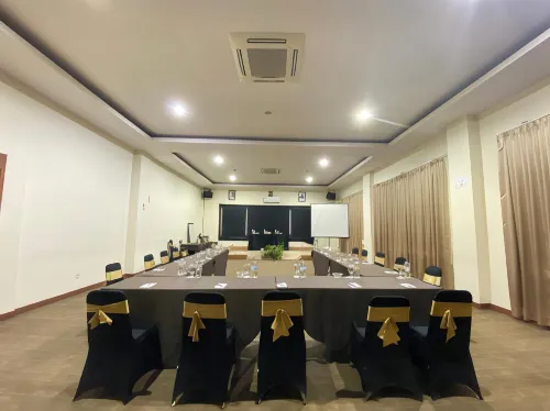 Hotel Safira Magelang Fasilitas Bisnis Photos