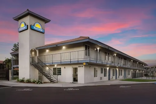 Days Inn by Wyndham Bakersfield Ulkopuoli Photos