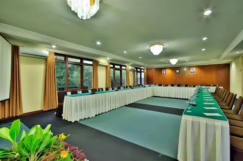 The Jayakarta Cisarua Inn & Villas Fasilitas Bisnis Photos