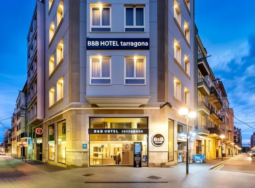 B&B Hotel Tarragona Centro Urbis Außen Photos
