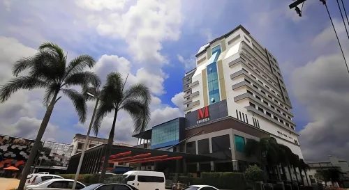 M Hotel Danok Eksterior Photos
