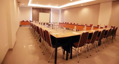 Amaris Hotel Sriwedari Solo Dành cho công việc Photos