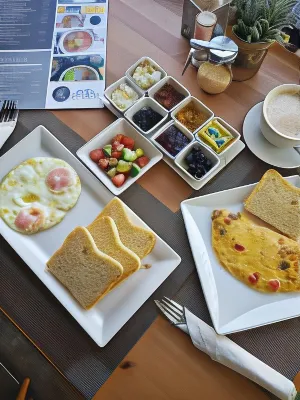 Kata Station Boutique Hotel Питание Photos