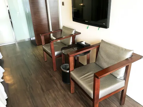 Century Hotel Taoyuan Kamar Photos