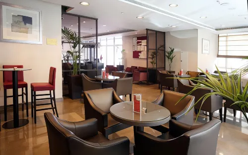 Ramada by Wyndham Abu Dhabi Downtown Aree comuni Photos