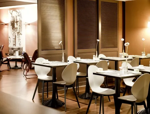 New Hotel Charlemagne Dining Photos