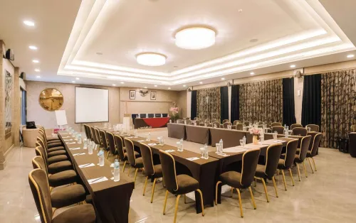 Hotel Amaroossa Grande Bekasi Fasilitas Bisnis Photos