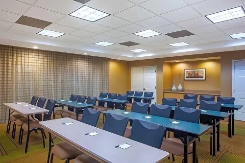 La Quinta Inn & Suites by Wyndham Charlotte Airport South Geschäftseinrichtungen Photos