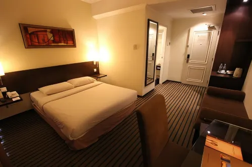 Harmoni One Convention Hotel and Service Apartments Kamar Photos