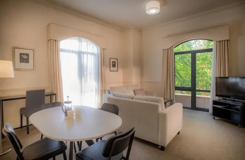 Majestic Old Lion Apartments Photos