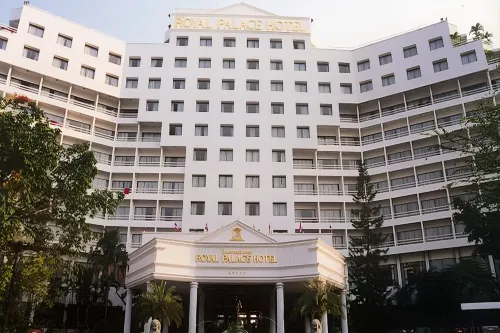Royal Palace Hotel Exterior Photos