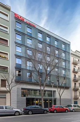 Ibis Barcelona Centro (Sagrada Familia) Exterior Photos