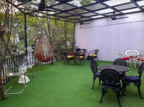 Rose Palace Hotel, Gulberg Espaces publics Photos