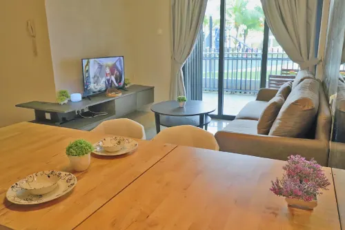 Swiss Garden Residences by NatureHome Photos