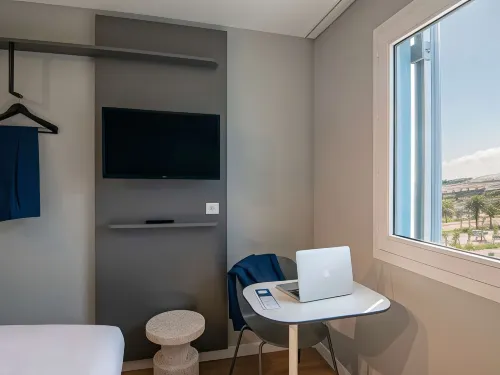 Hôtel ibis budget Nice Aéroport Promenade des Anglais Chambres Photos