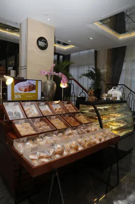 Hotel Sutasoma Makanan Photos