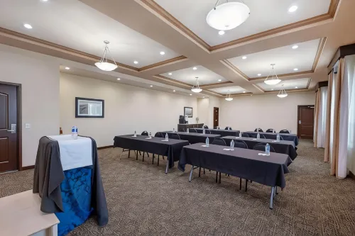 Best Western Pacific Inn Business Facilities Photos