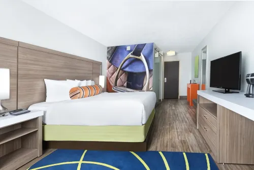 Hotel Indigo Cleveland-Beachwood Rooms Photos