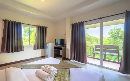 Suphan Lake Hometel Zimmer Photos