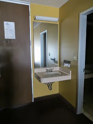 Days Inn by Wyndham Colorado Springs/Garden of the Gods Photos