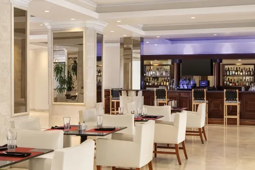Radisson Resort Miami Beach Restauration Photos
