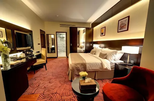 Taiba Front Hotel Kamar Photos