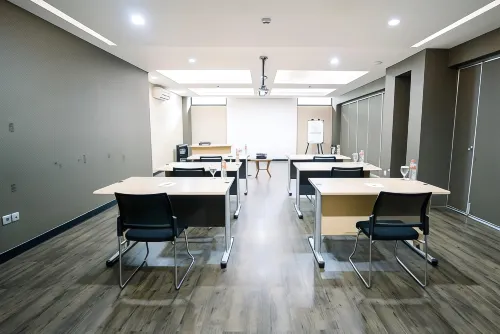 Kalya Hotel Bandung Dago Fasilitas Bisnis Photos