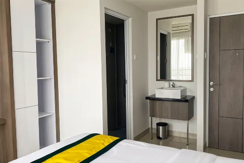 Hotel Dhika Serenity Surabaya Kamar Photos