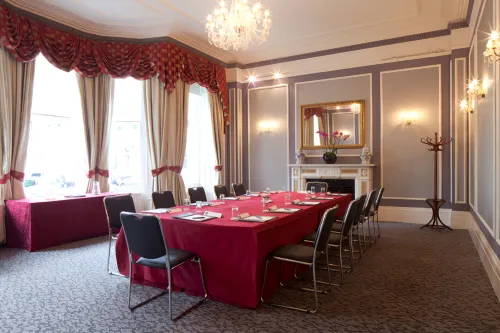 Gem Strathmore Hotel Business Facilities Photos