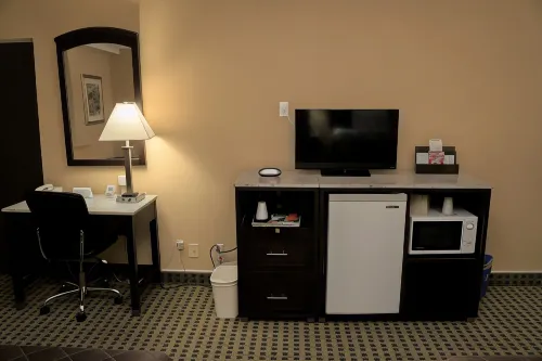 California Inn Barstow Rooms Photos