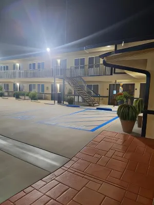 Portofino Inn Burbank Espaces publics Photos