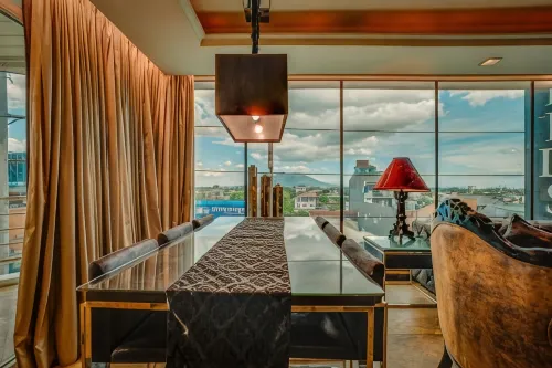 Fields Plaza Hotel by ABC Huoneet Photos