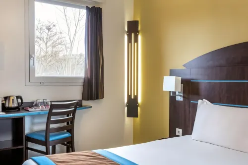Sure Hotel by Best Western St-Amand-Les-Eaux Photos