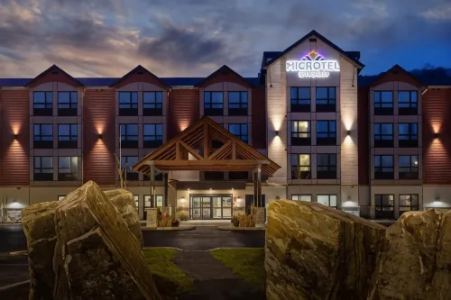 Microtel Inn & Suites by Wyndham Mont Tremblant Exterior Photos