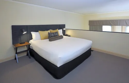 Grand Hotel Melbourne Rooms Photos
