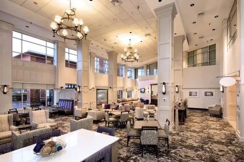 Embassy Suites by Hilton Portland Maine Espaces publics Photos