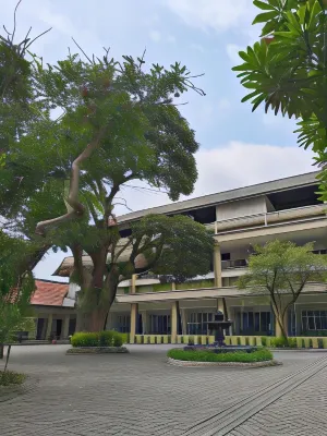 Catur Putra Hotel Magelang Dekat Hotel Photos
