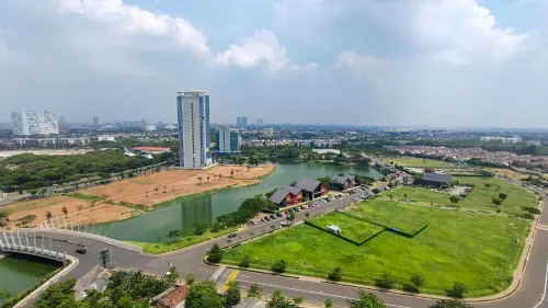 The Springlake Summarecon Bekasi by Ruang Nyaman Dekat Hotel Photos