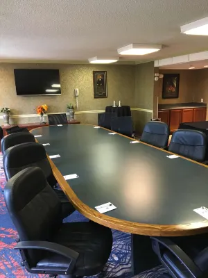 Holiday Inn Express Towson- Baltimore North Business Facilities Photos