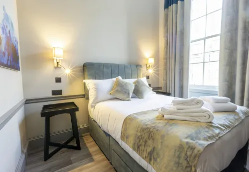 Mono Suites New Town Photos