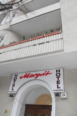 Hotelpension Margrit Exterior Photos