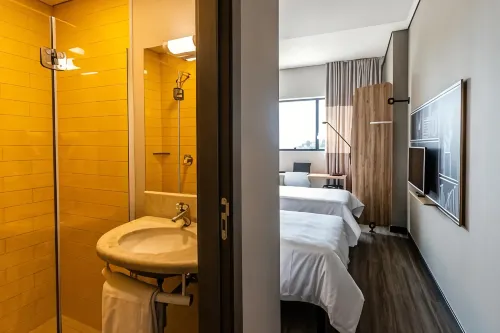 Ibis Palmas Avenida JK Photos