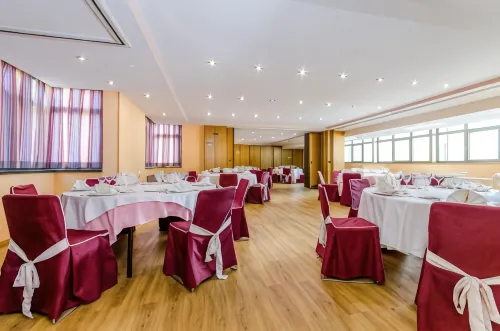 Hotel Panorama Restauration Photos